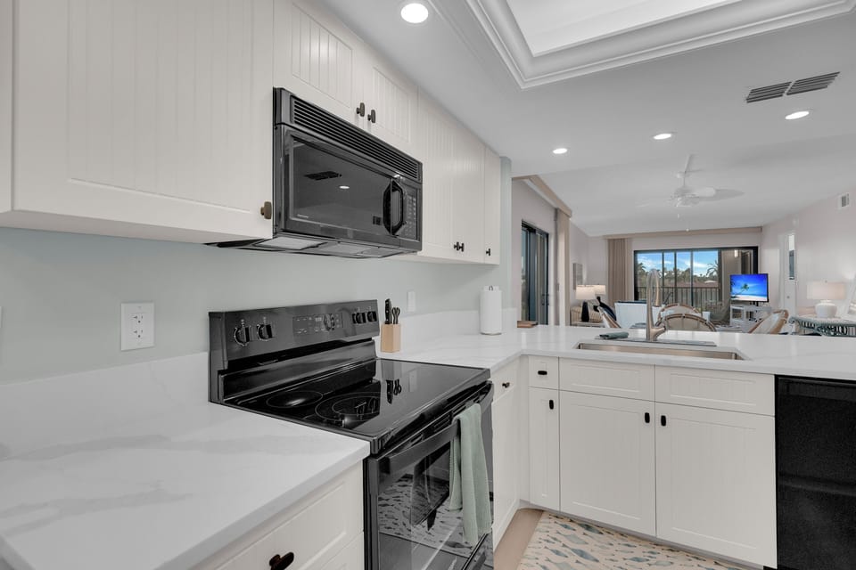 Everything you need to prepare meals on your vacation is included in the condo