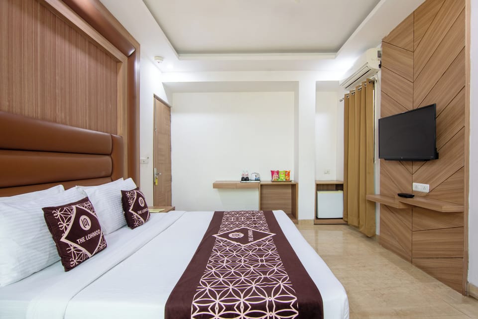 Executive Double Room | Egyptian cotton sheets, premium bedding, down comforters