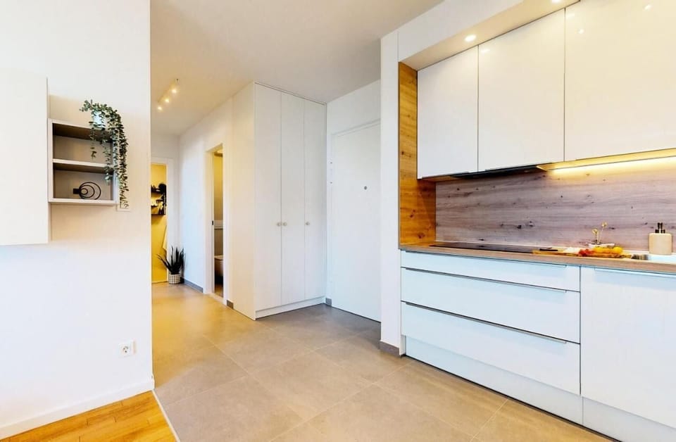 Deluxe Apartment, Balcony, Sea View | Private kitchen | Espresso maker