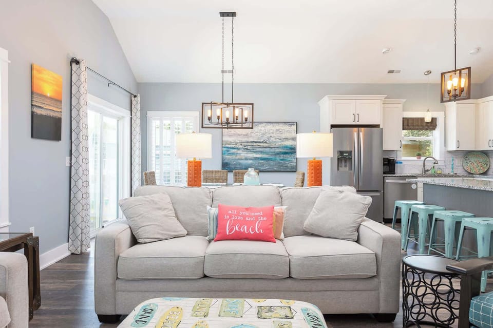 Top Floor Living Room w/ TV and Customizable Electric Fireplace