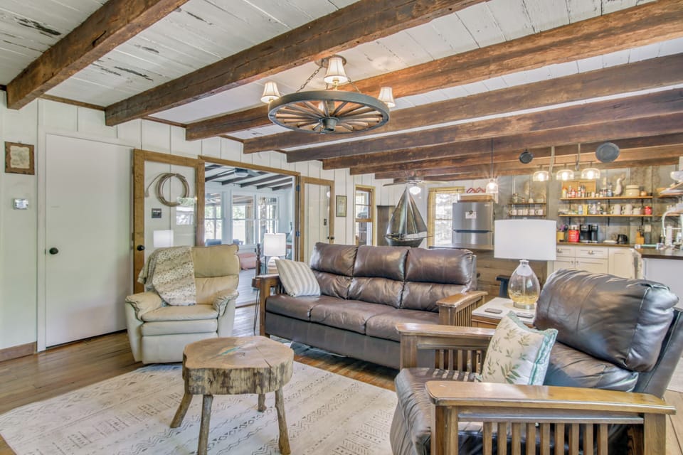 Cottage (2 Bedrooms) | Interior