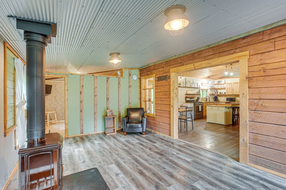House (2 Bedrooms) | Interior