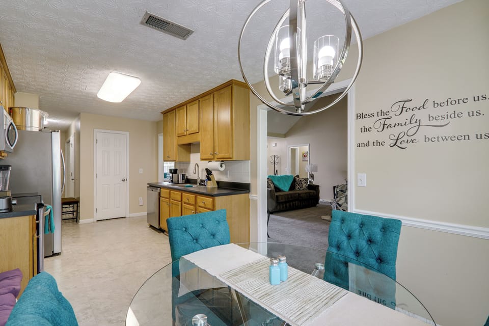 House (3 Bedrooms) | Interior