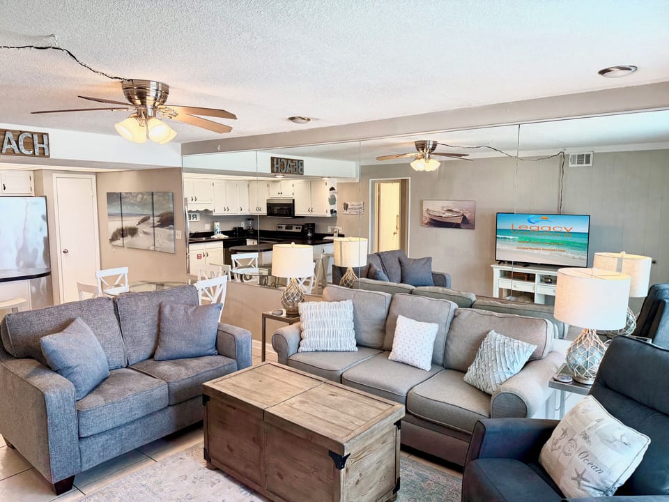 Aqua Villa #405 Living Room