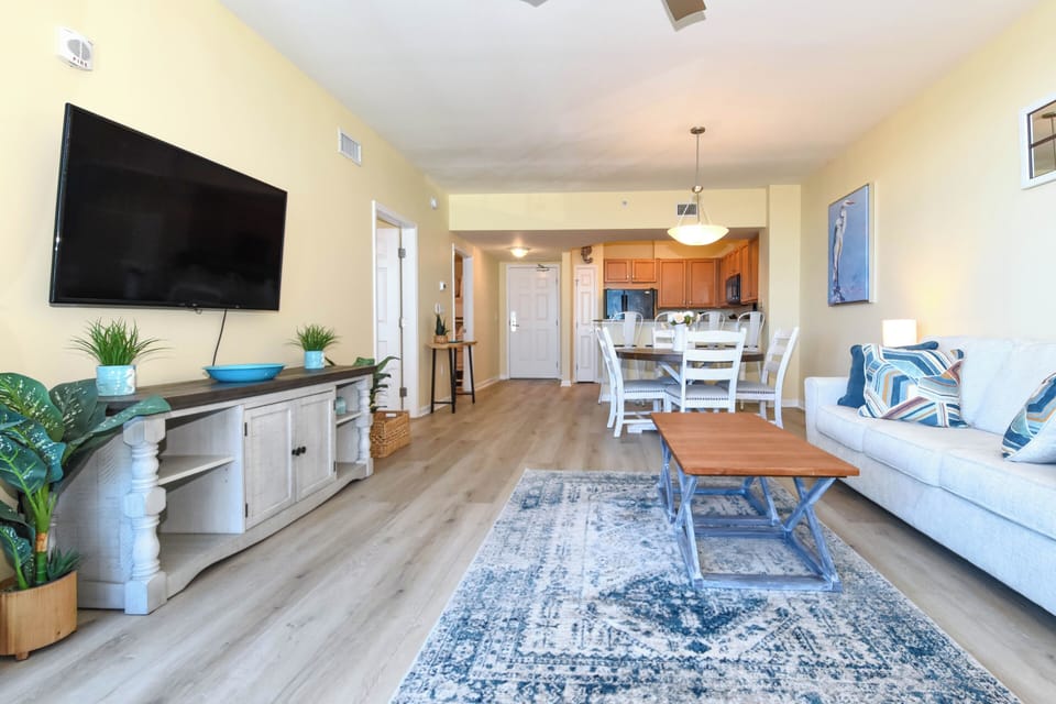 The Palms of Destin 11208 - Open Floor Plan