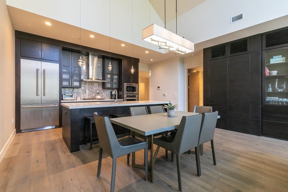 Condo, 3 Bedrooms | Dining