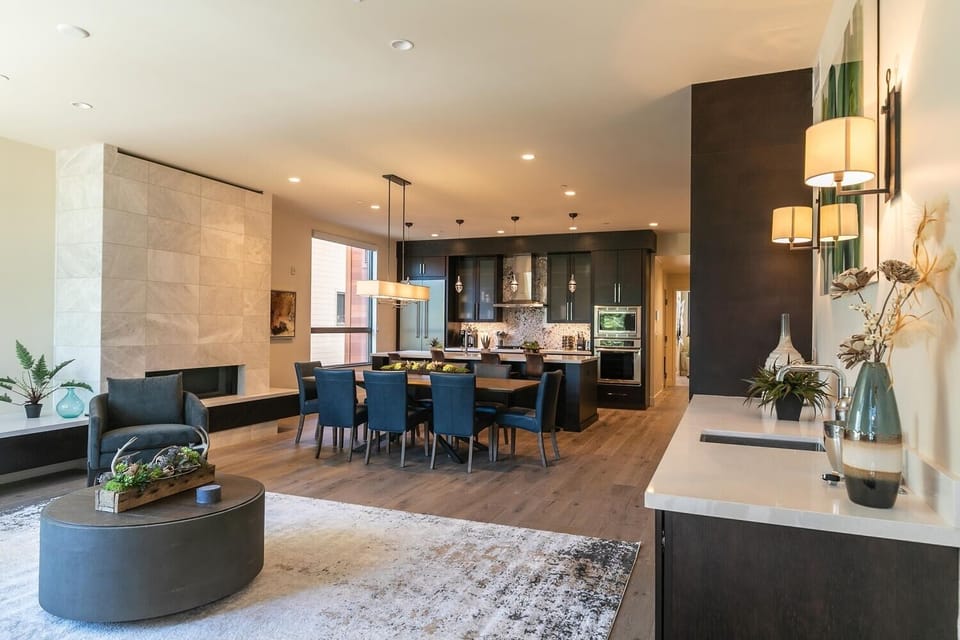 Condo, 3 Bedrooms | Interior