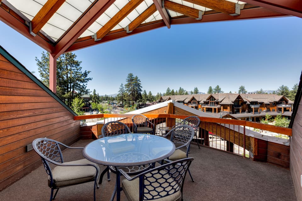 Condo, 4 Bedrooms | Outdoor dining