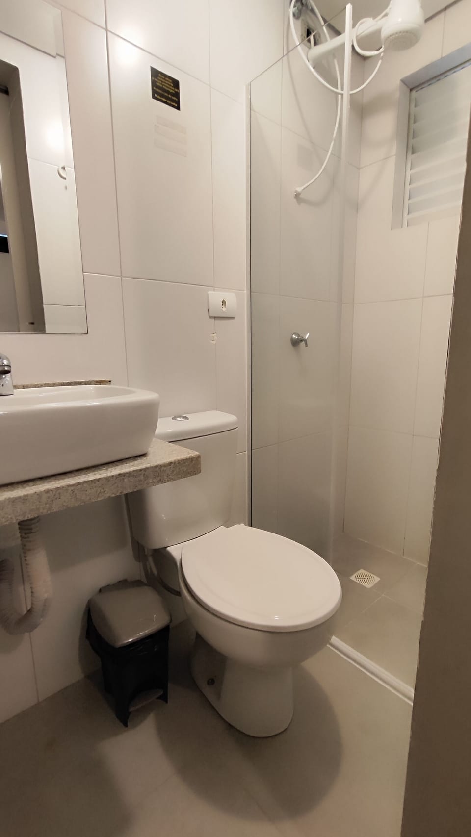 Family Quadruple Room | Bathroom | Shower, hair dryer, towels, soap