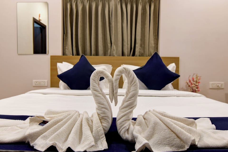 In-room safe, desk, iron/ironing board, free WiFi
