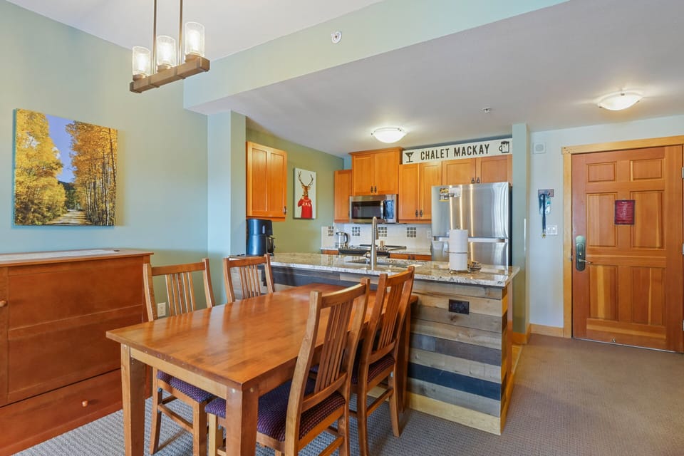 Indoors, Architecture, Building, Dining Room, Dining Table