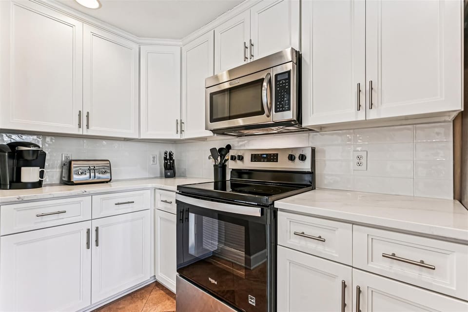 Kitchen at 6208 Hampton Place