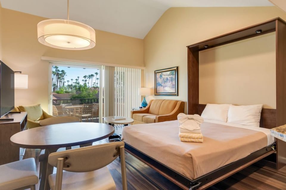 Studio | Living area | LCD TV, DVD player, pay movies