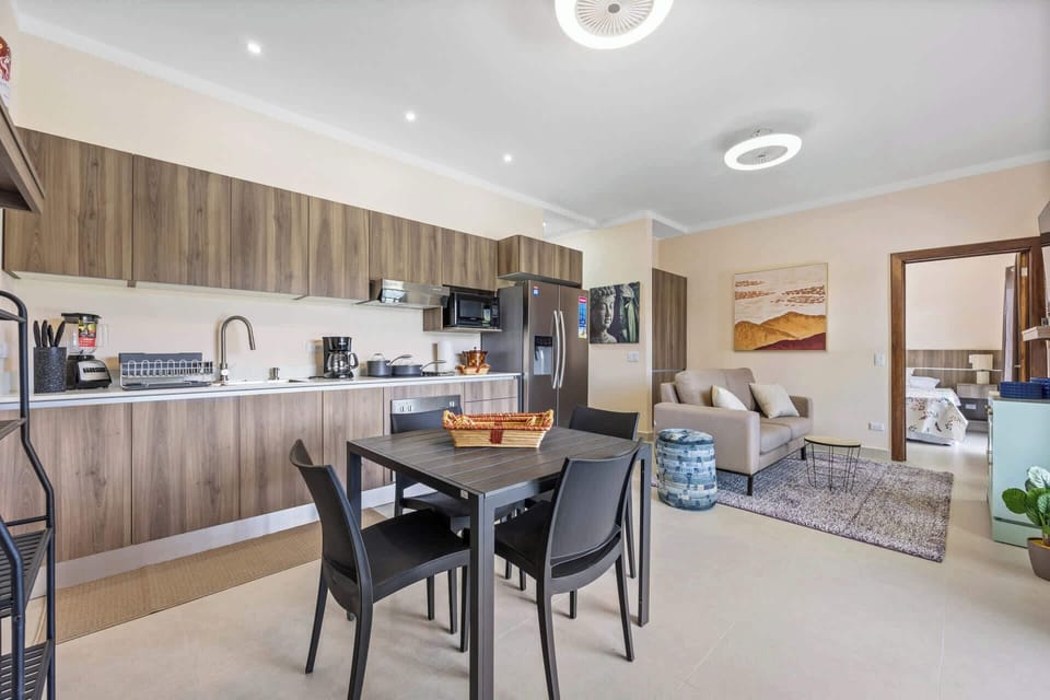 Apartment, Patio, Mountain View | Dining room
