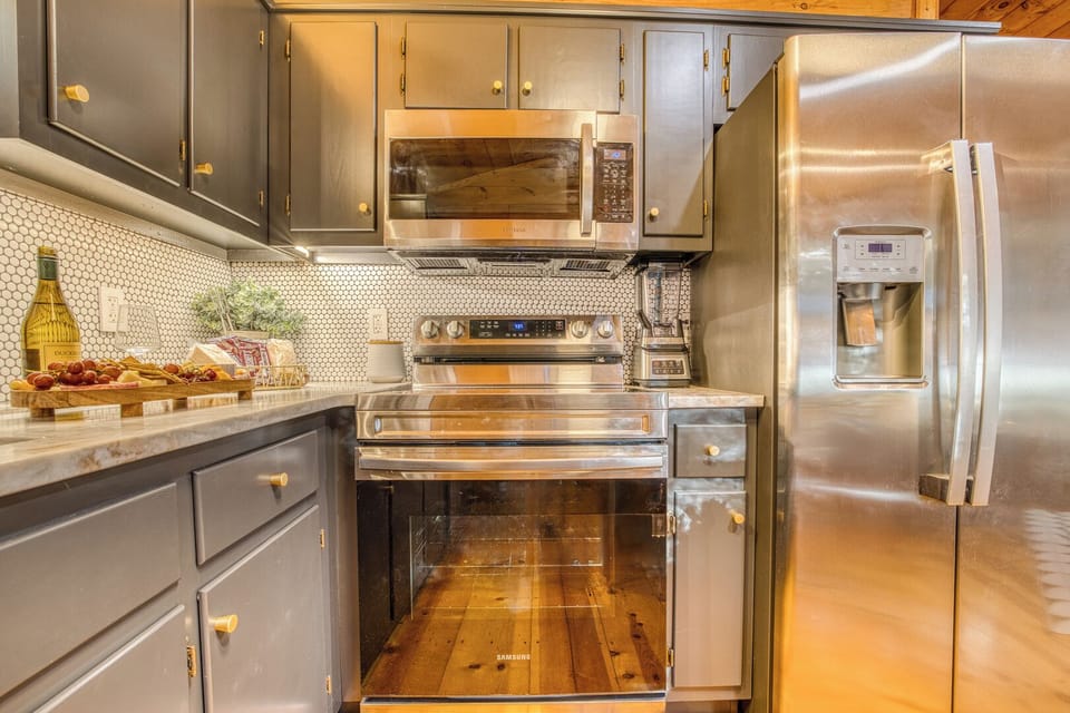 Full kitchen complete with pots pans, blender and a crockpot!  