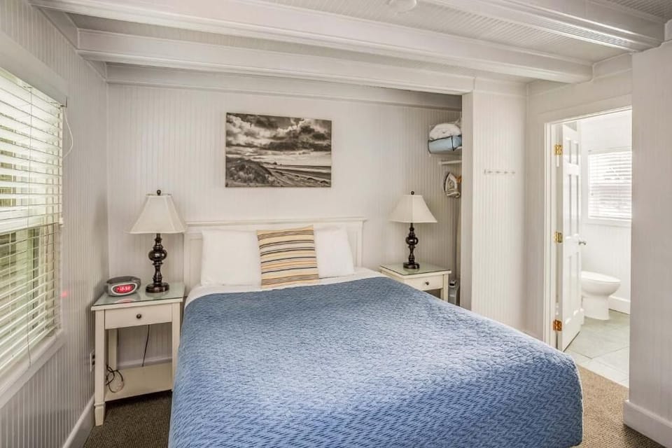 Comfortable Unit with Queen size bed