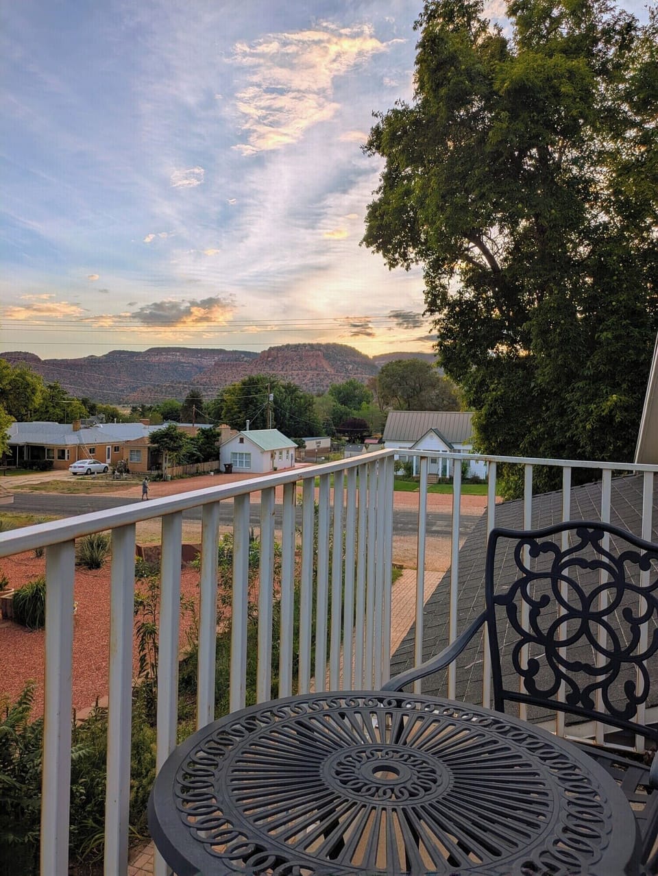 Enjoy amazing sunsets from private balcanies