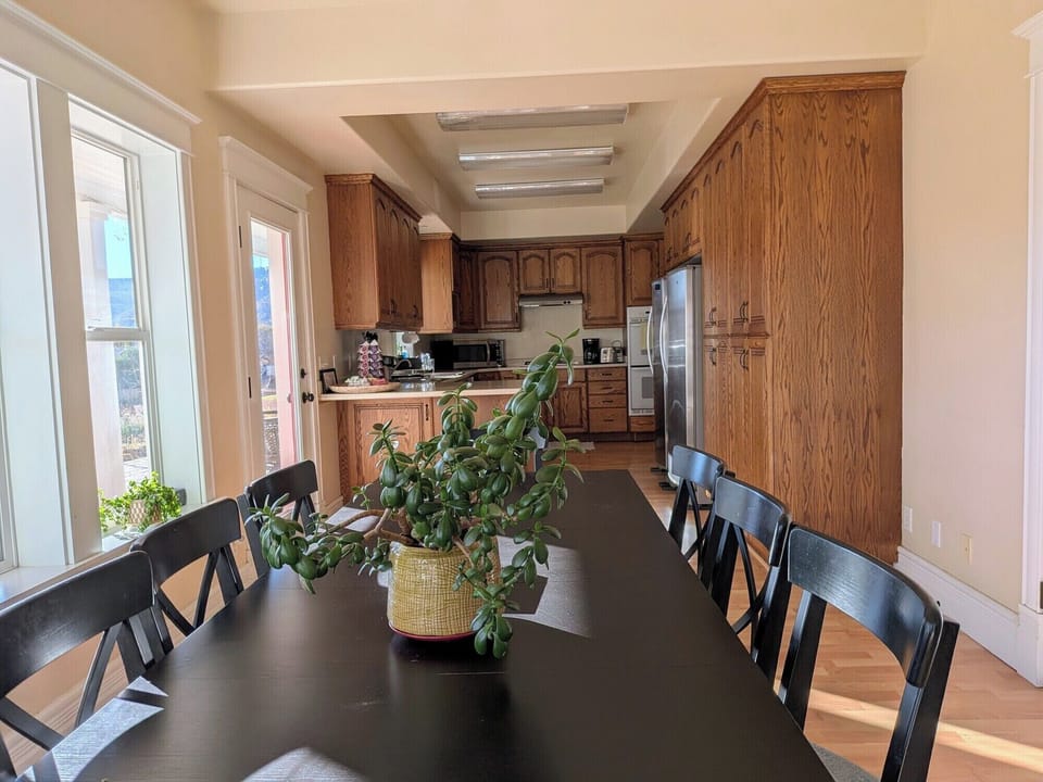 Dining room with space for everyone