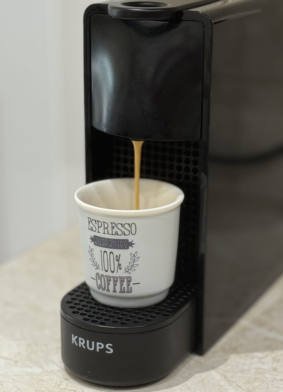 Treat: espresso coffee, with a rich aroma and velvety crema on the surface.