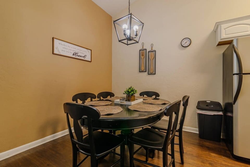 Dining room 6 Seats