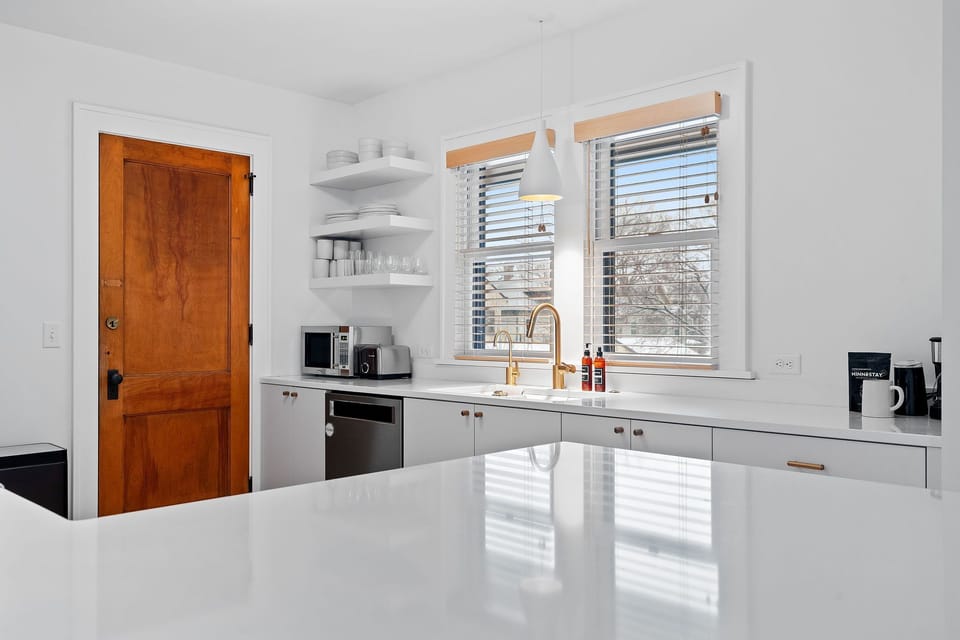 House (4 Bedrooms) | Property amenity