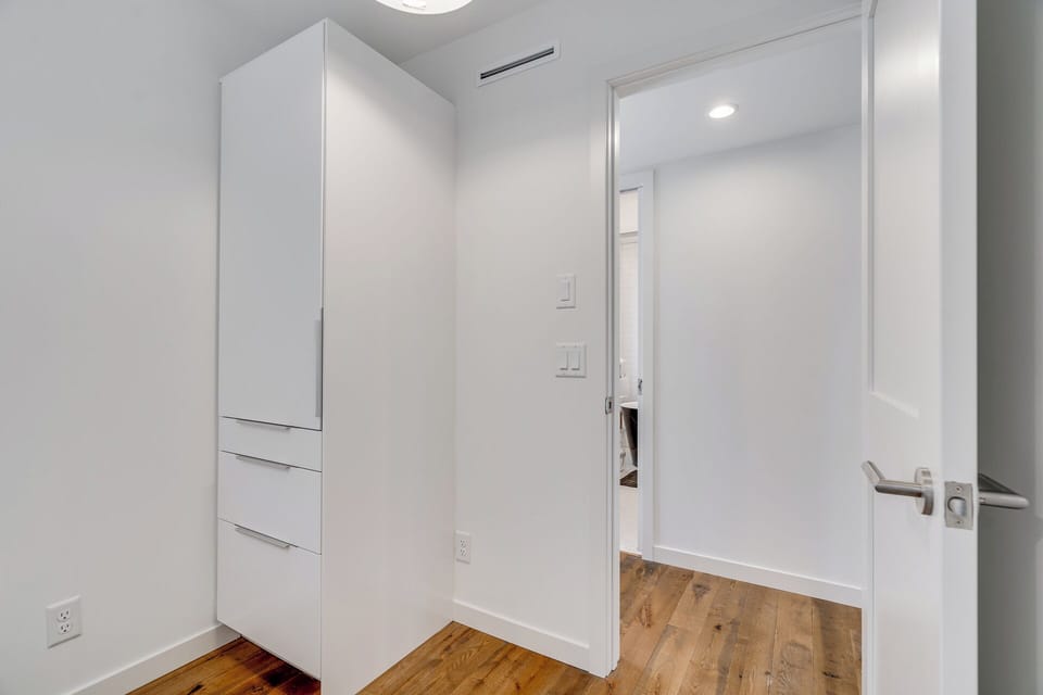 House (3 Bedrooms) | 3 bedrooms, laptop workspace, iron/ironing board, bed sheets