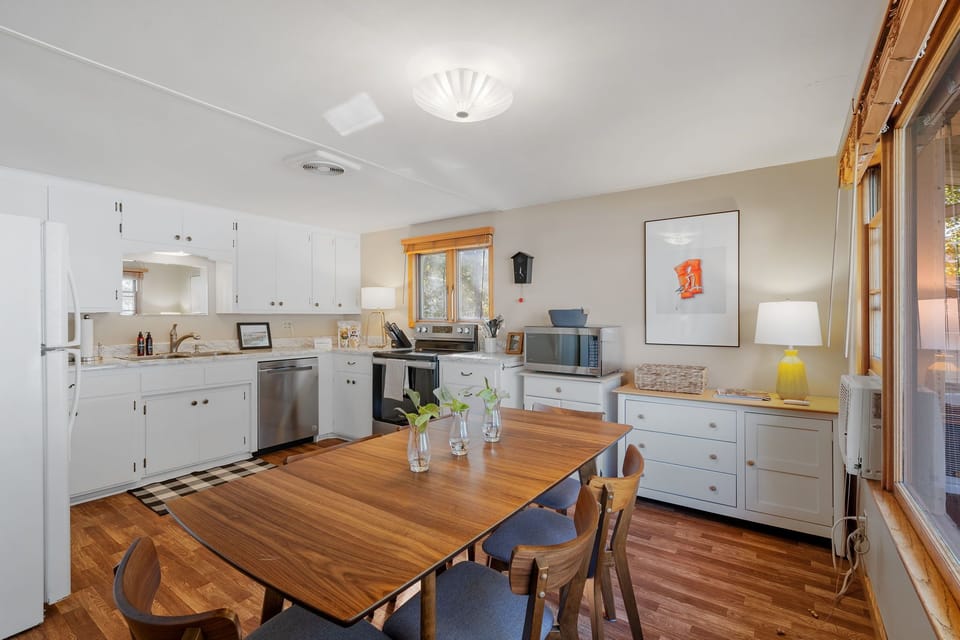 House (3 Bedrooms) | Property amenity