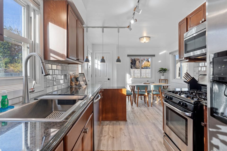 House (3 Bedrooms) | Property amenity