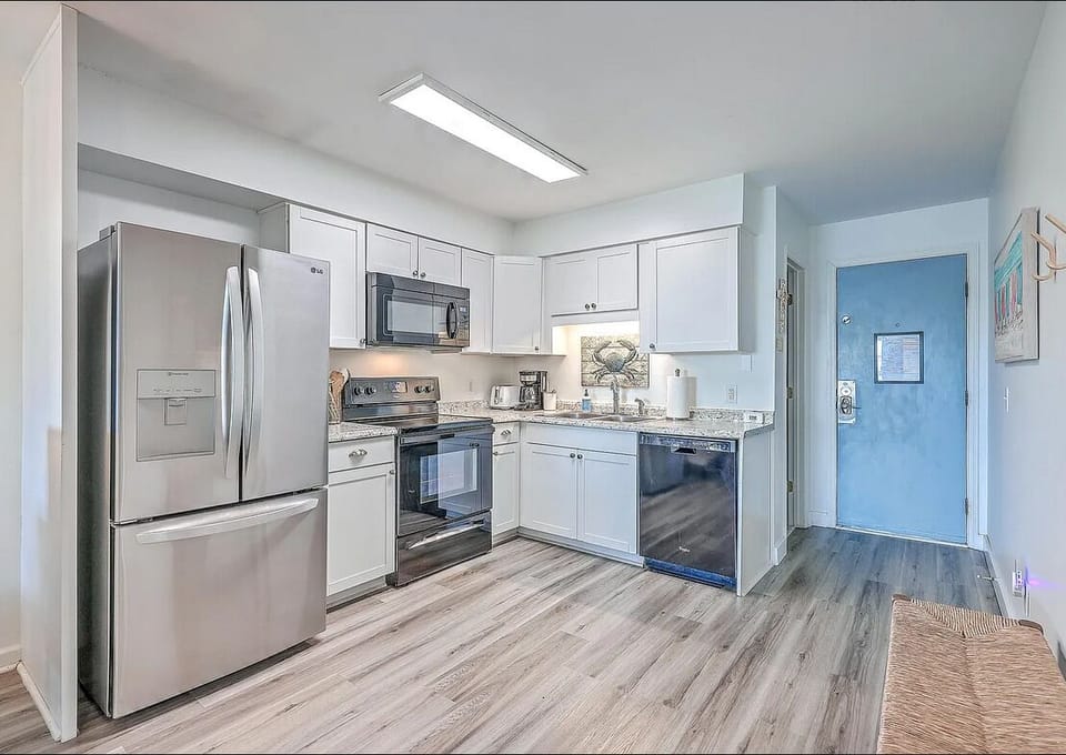 Kitchen || | 104A Oceanside Villas | Isle of Palms SC | IOP Escapes