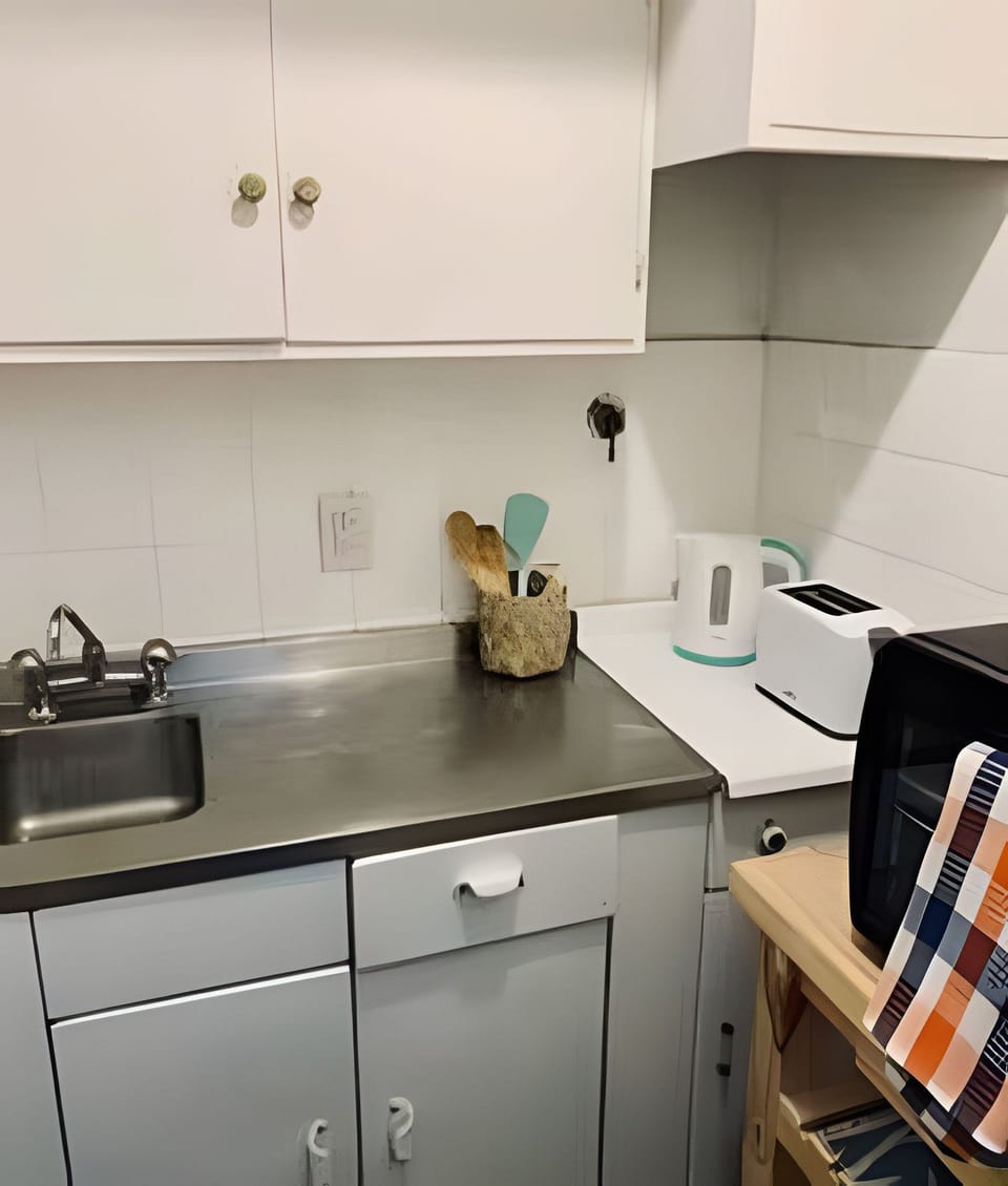 Basic Apartment | Private kitchen