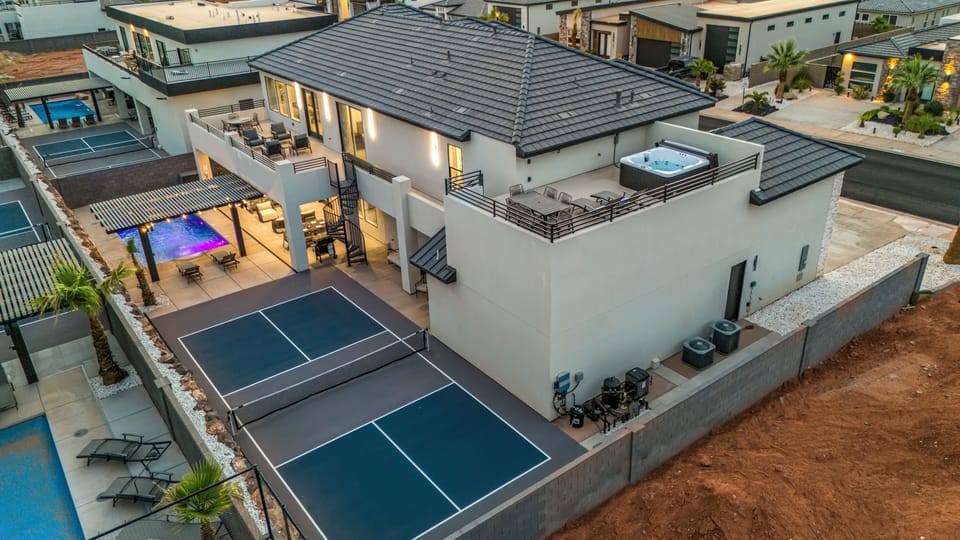 Sport court