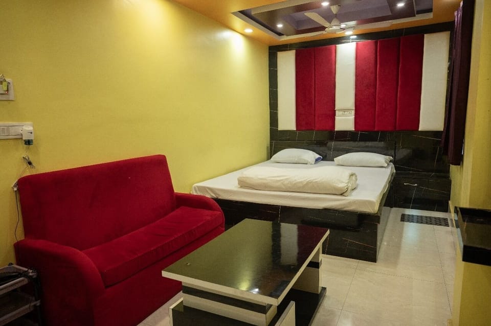 Deluxe Double Room, City View | Frette Italian sheets, premium bedding, memory foam beds