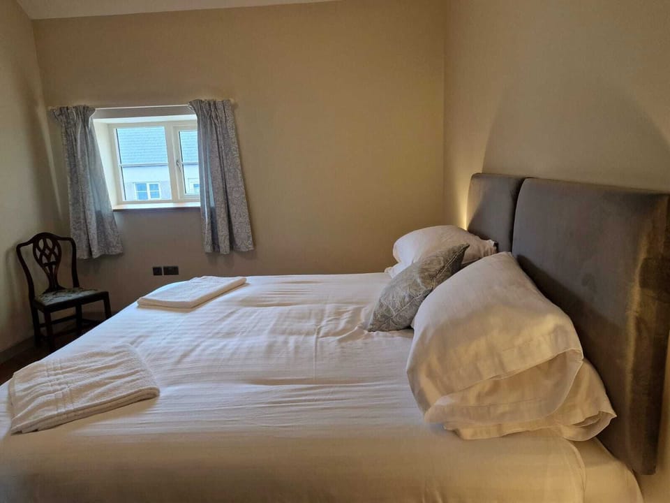 Kingsize bedroom
