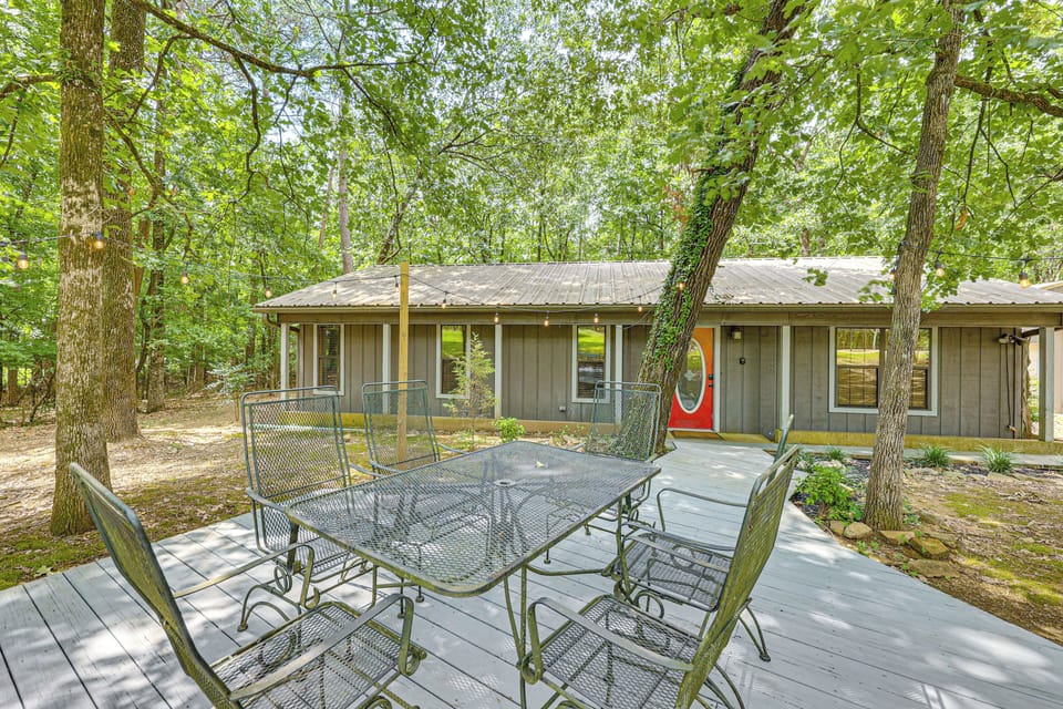 Property Exterior | Single-Story Home | Spacious Yard