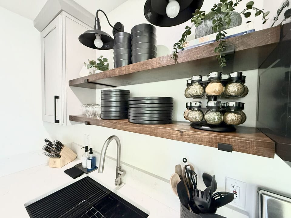 Fully Stocked Kitchen