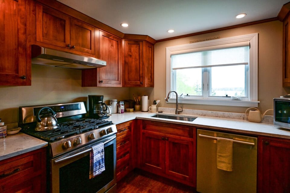 Enjoy the slight water view while prepping dinner