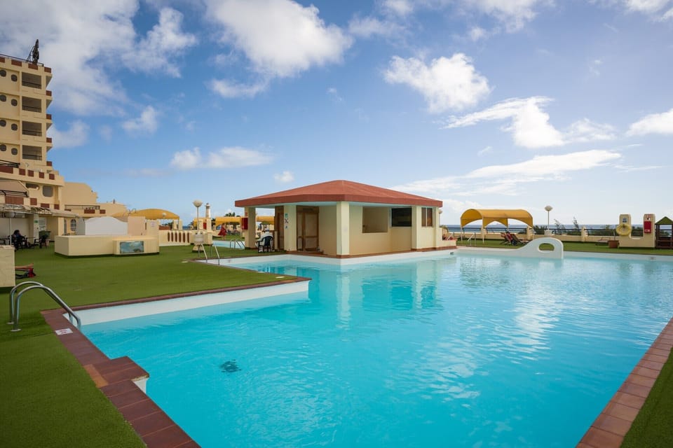 Holiday Home Swimming Pool
