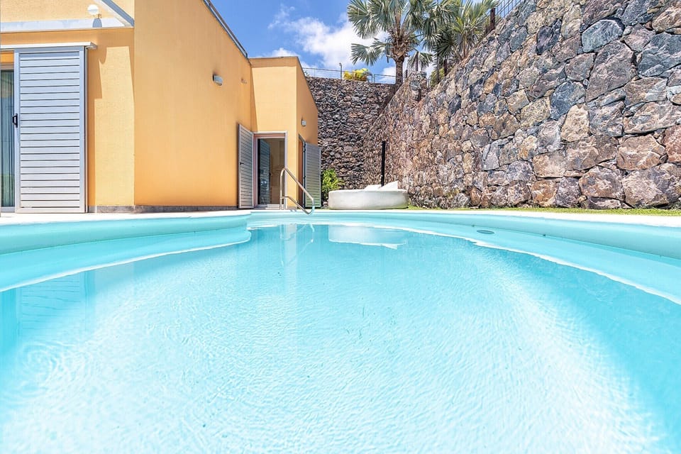 Holiday Home Swimming Pool