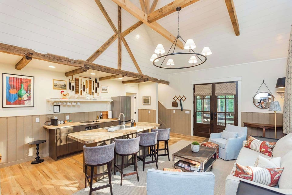 Luxurious Design and Spacious Comfort
