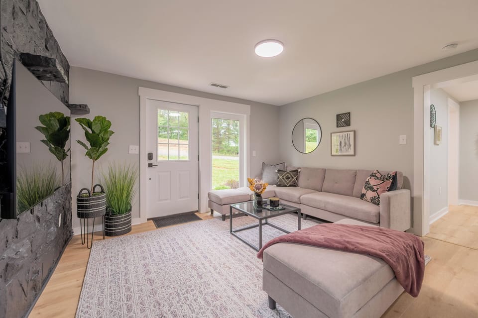 Relax in style with comfy couches and a large open layout for everyone to gather.

