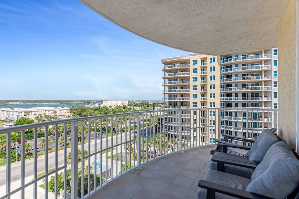 Wrap Around balcony with amazing views