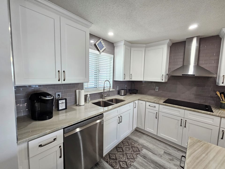 Fully Stocked Kitchen