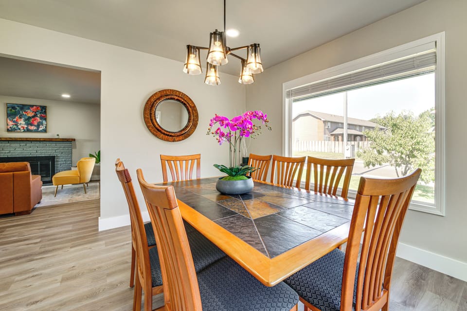 House (4 Bedrooms) | Interior