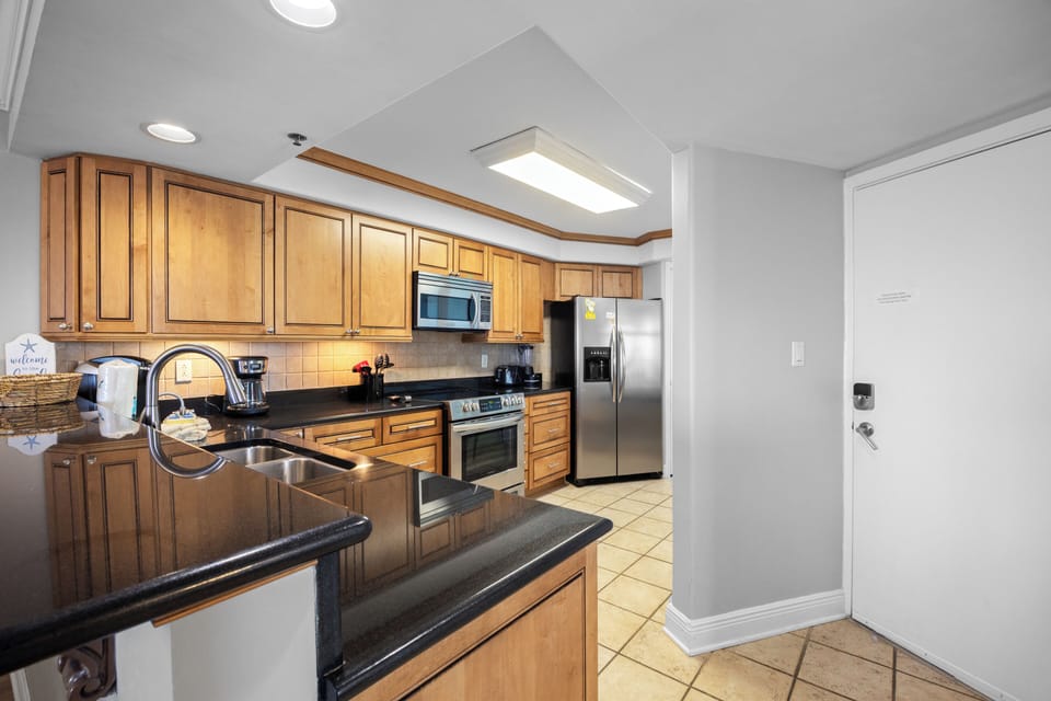 Perdido Sun Resort 300 by PKRM - Perfect sized kitchen!