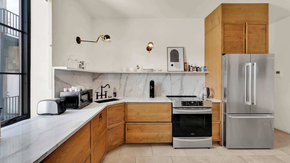 Full Kitchen