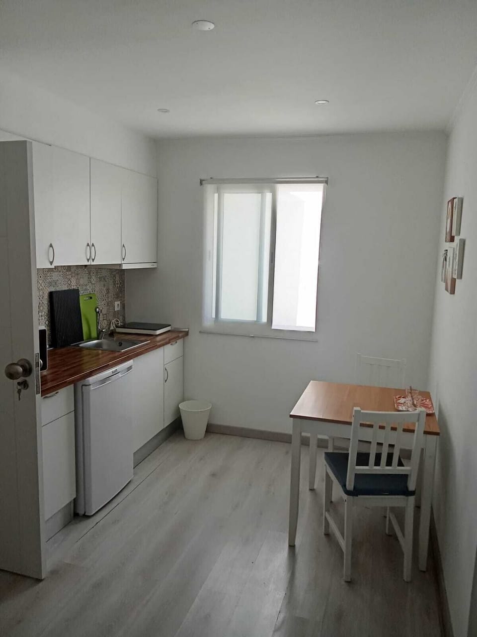 Classic Apartment, Courtyard View | Private kitchen