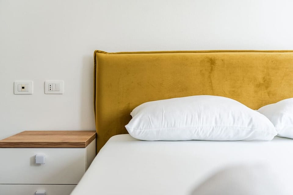 Bedroom details