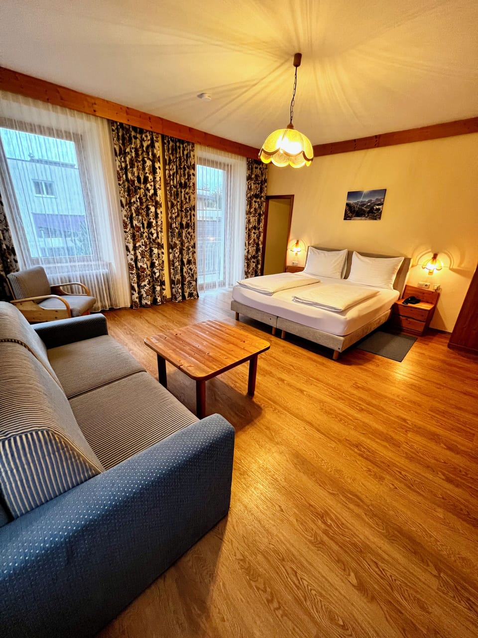 Classic Apartment, Balcony, Mountain View | In-room safe, desk, free WiFi, bed sheets