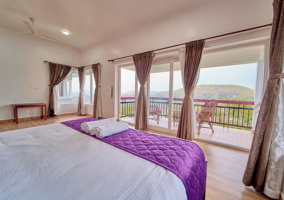 Premium Double or Twin Room, Balcony, Mountain View | Desk, laptop workspace, soundproofing, free WiFi
