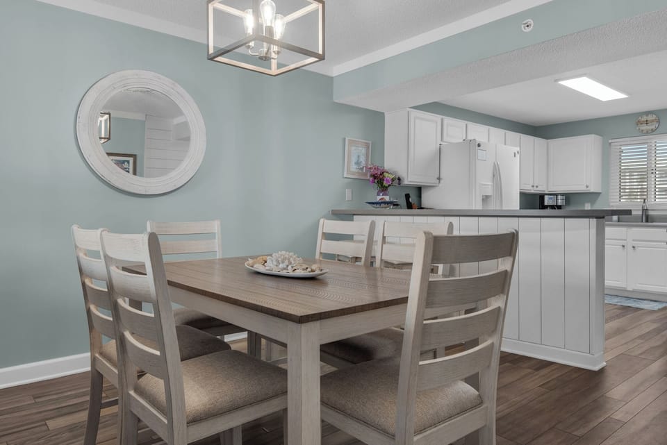 Ample Seating in Dining Area